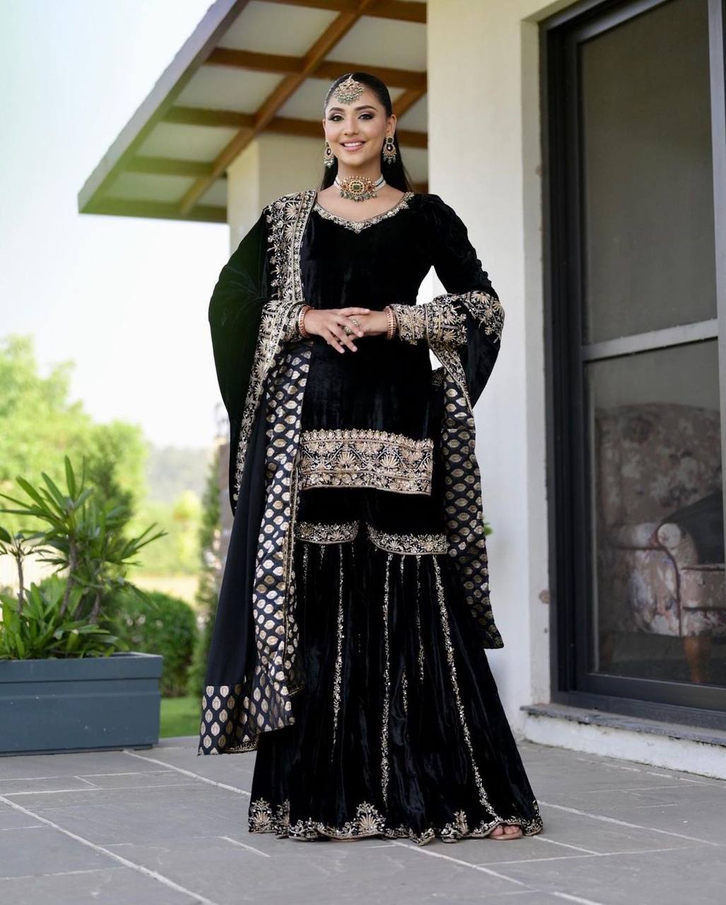 Onyx Opulence