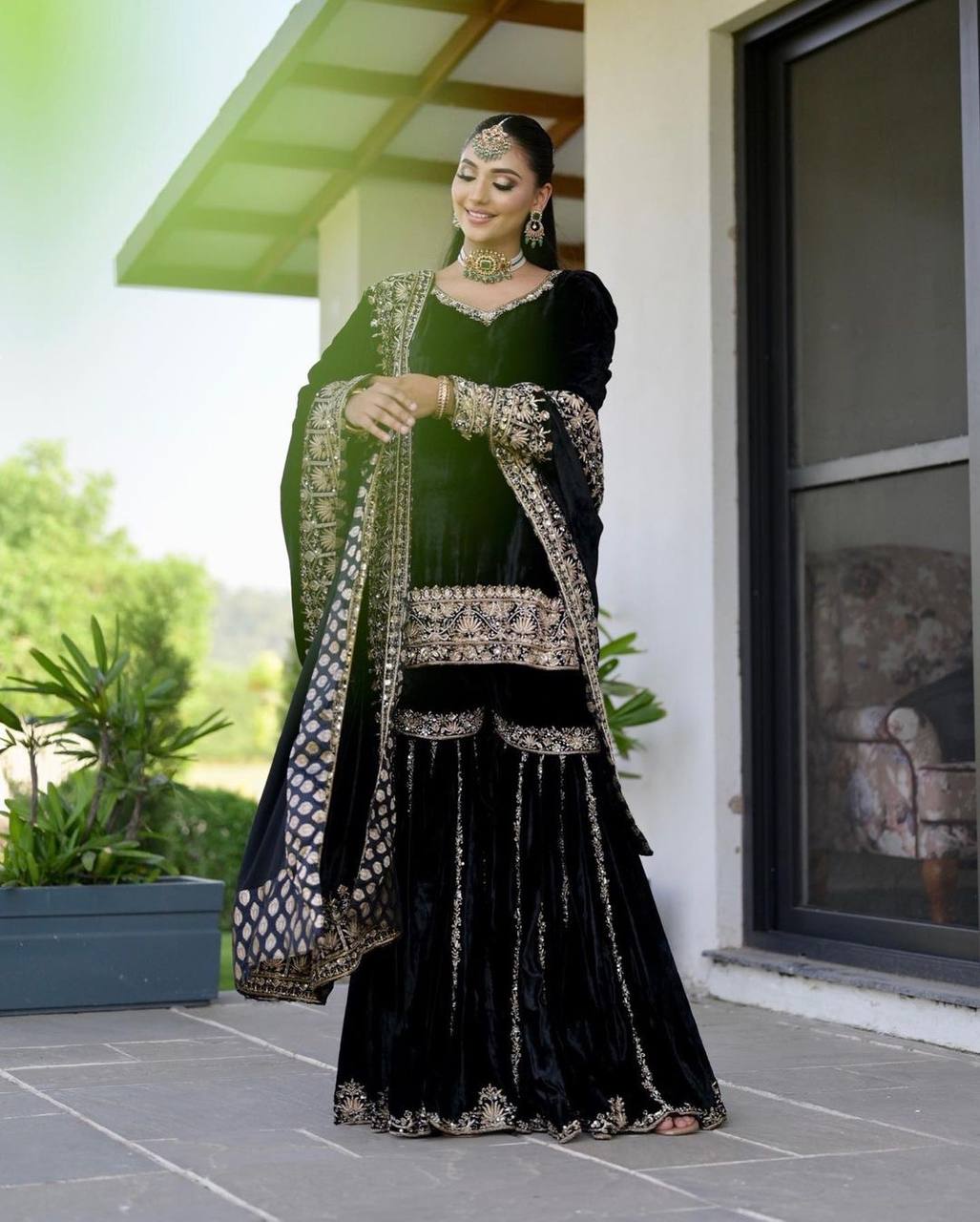 Onyx Opulence